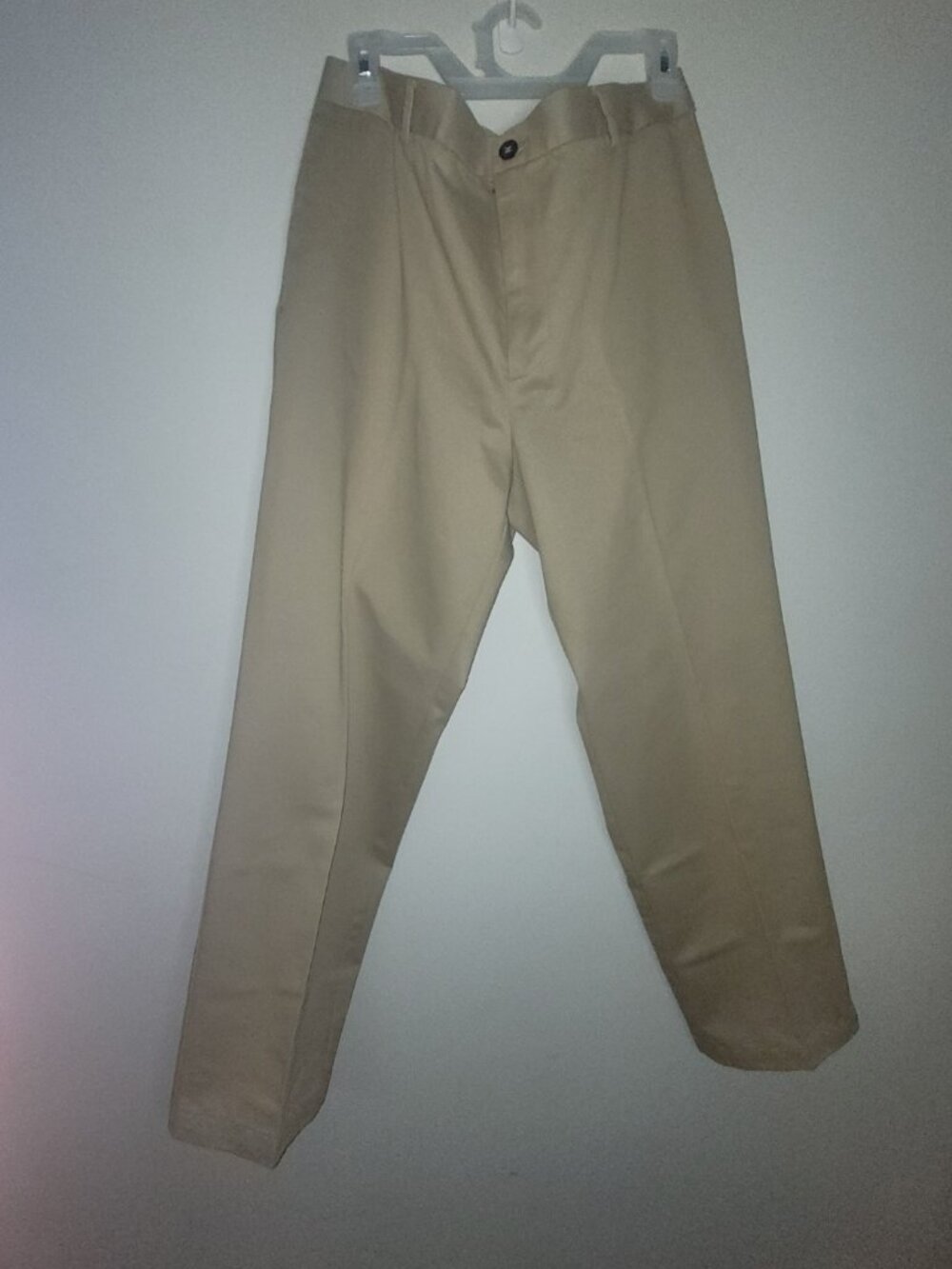 Dockers 36x32 relaxed fit Kahki pants
